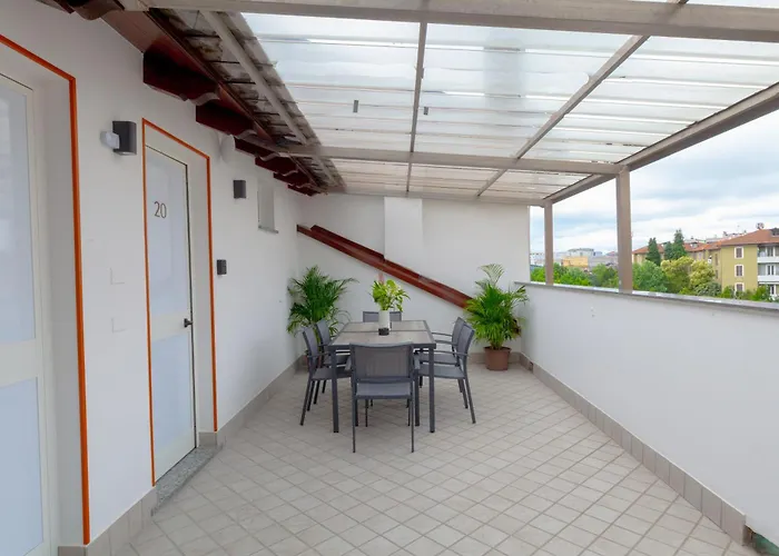 Rrrapido Hotel
