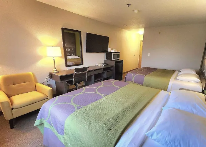 Super 8 By Wyndham Portage La Prairie Mb