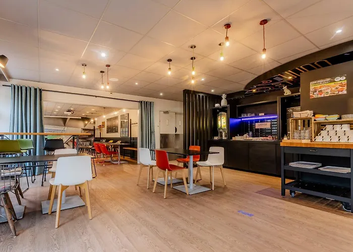 B&B HOTEL Lille Villeneuve d'Ascq Hôtel de Ville