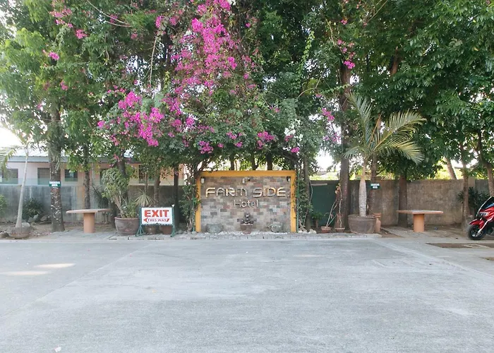 Reddoorz @ Farm Side Hotel Laoag City