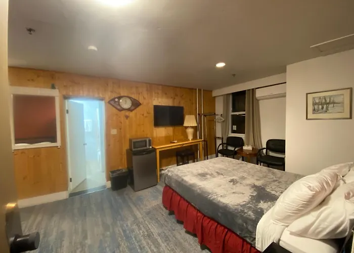 Coldwater Hotel