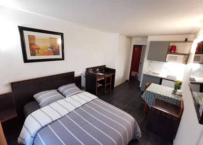 Appart Hotel La Defense