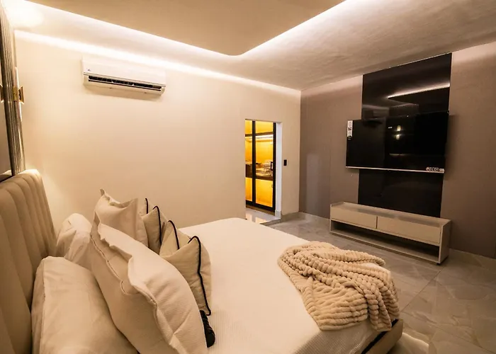 Lovera Hotel