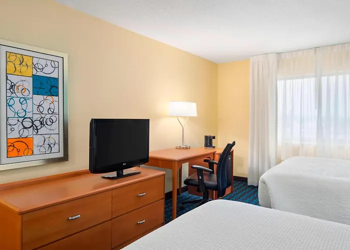 Comfort Inn & Suites Lima Northwest