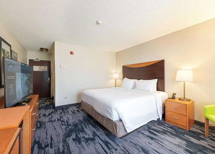 Fairfield Inn & Suites By Marriott Chicago Naperville