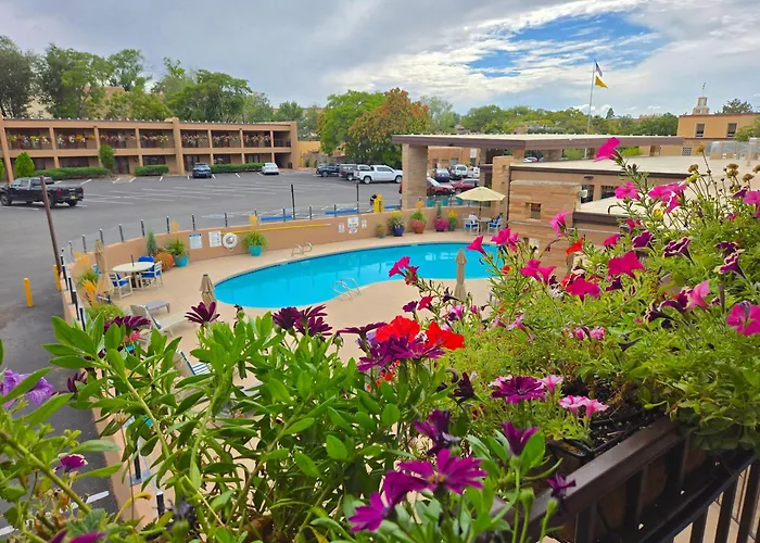 El Sendero Inn, An Ascend Collection Hotel