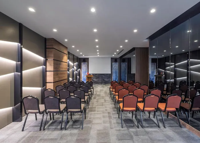 Grand Sapphire City Hotel