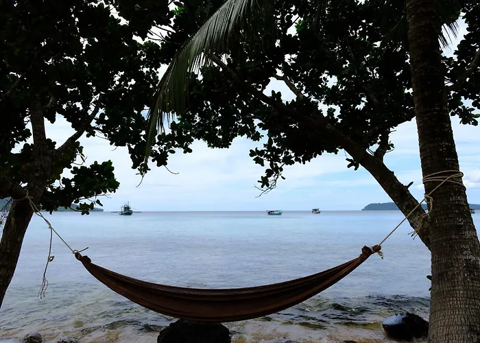 Lily'S Beach Bungalows