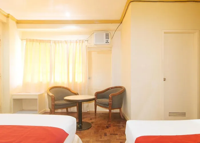 RedDoorz @ Tondaligan Beach Hotel