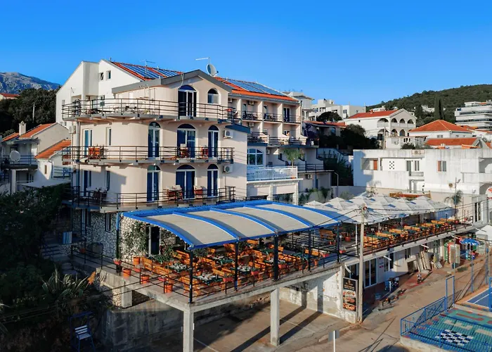 El Mar Hotel