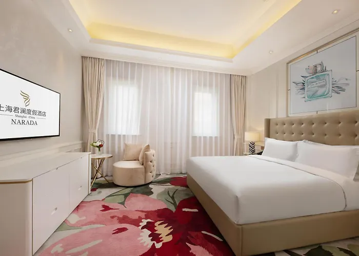 Narada Resort Shanghai Hotel Disney Store