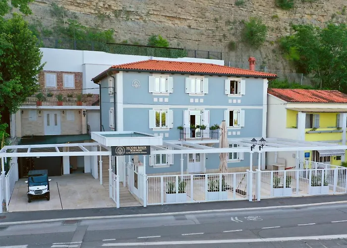 Blue Pearl Elite Apartments