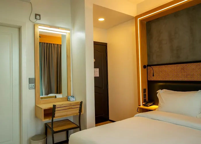 Athiri Residence Dhiffushi
