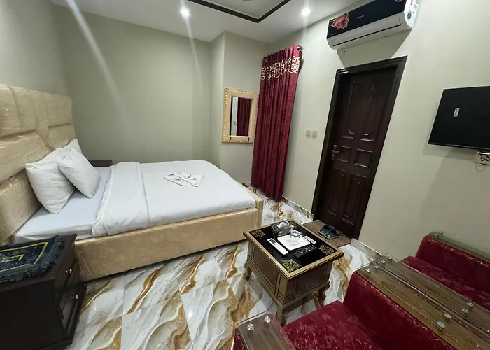 Serene Inn F10
