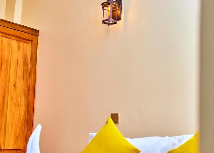 Aves Executive Hotel