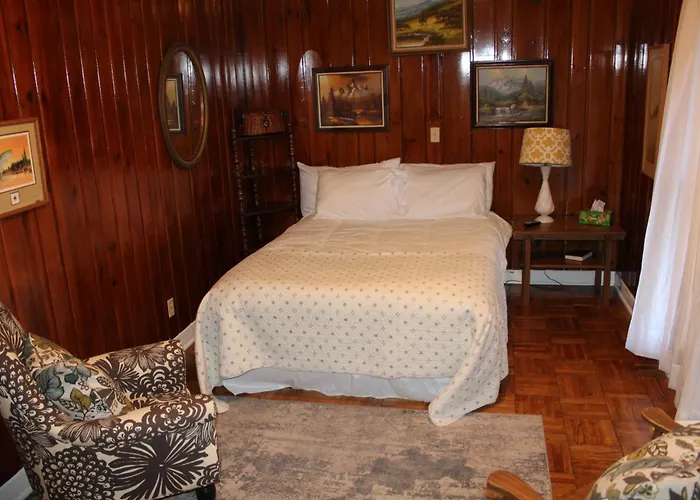 Historical Hotel - House Of Ludington