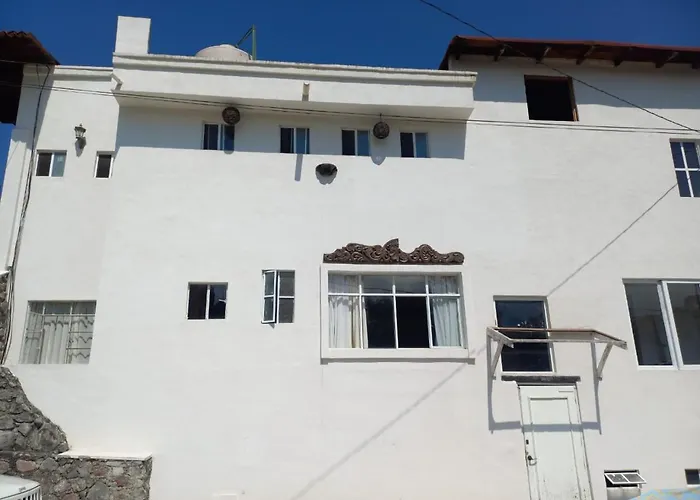 Solache Inn