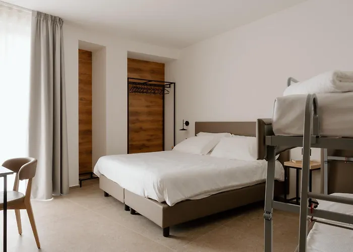 Belladonna Hotel