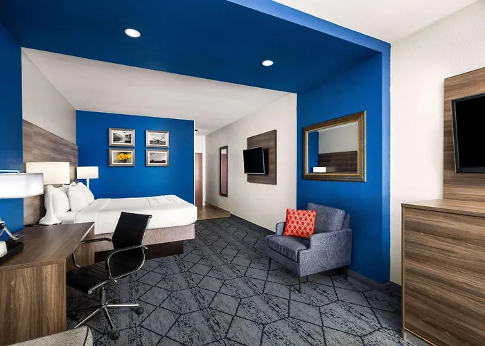 La Quinta By Wyndham Denton - University Drive