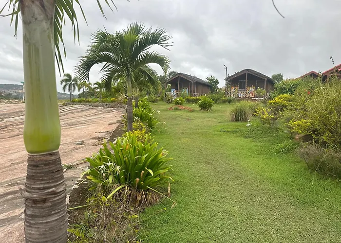 Leo wooden resorts
