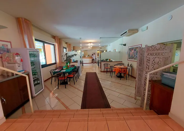 Hotel Joli