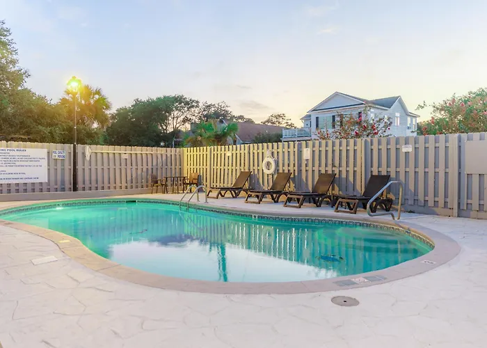 Admiral'S Inn On Tybee Island