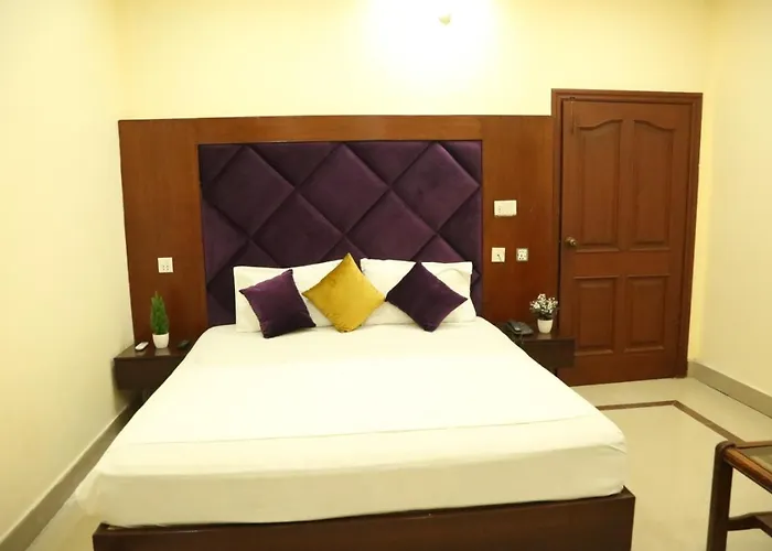 Hotel Pak Continentall Multan