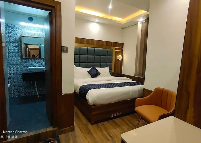Mountain Zest - Shimla Royale - Free Pickup From Railway Station Shimla