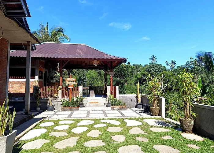 Artomoro Bali