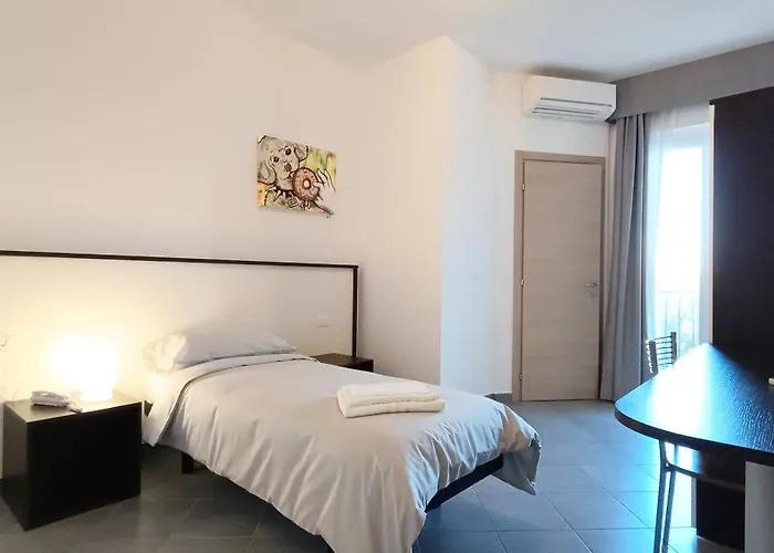 Lido Rooms & Apartments