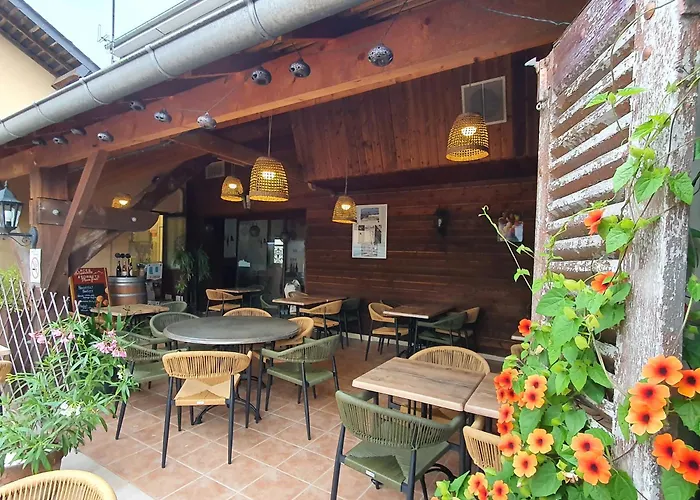 HOTEL RESTAURANT Crêperie du Château