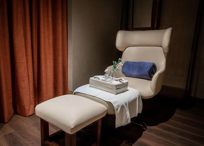 Auhotel -Zayed International Airport-Located In Transit Area -Onwards Boarding Pass Required