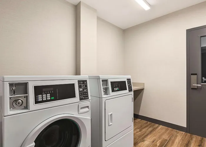 Hampton Inn & Suites Oroville