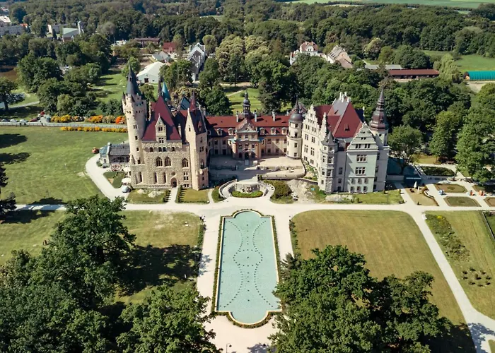 Moszna Zamek