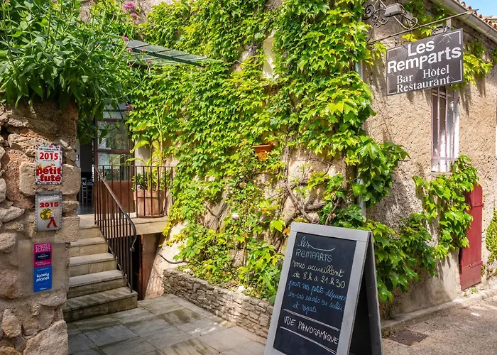 Hôtel Restaurant Les Remparts