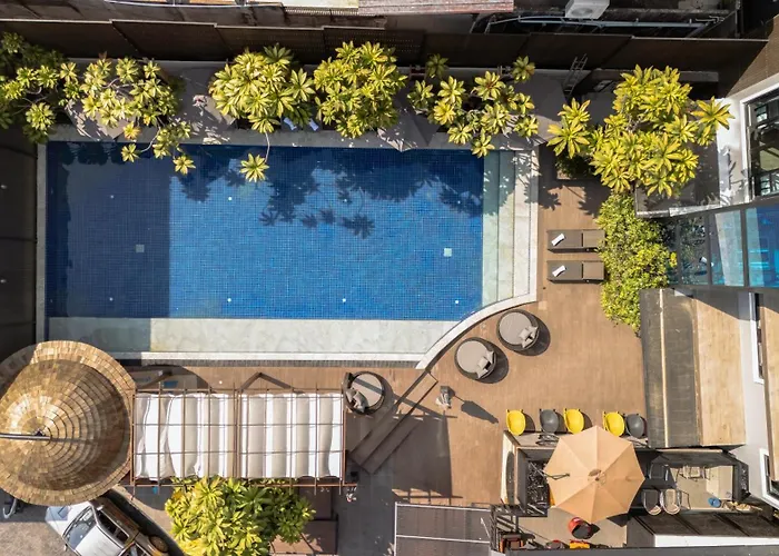 Sea Beach Hostel & Club Beachfront 18-39 Years Only