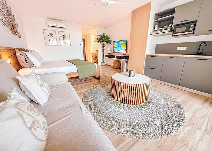 Alamanda 7 - Orient Bay Direct Beach Access