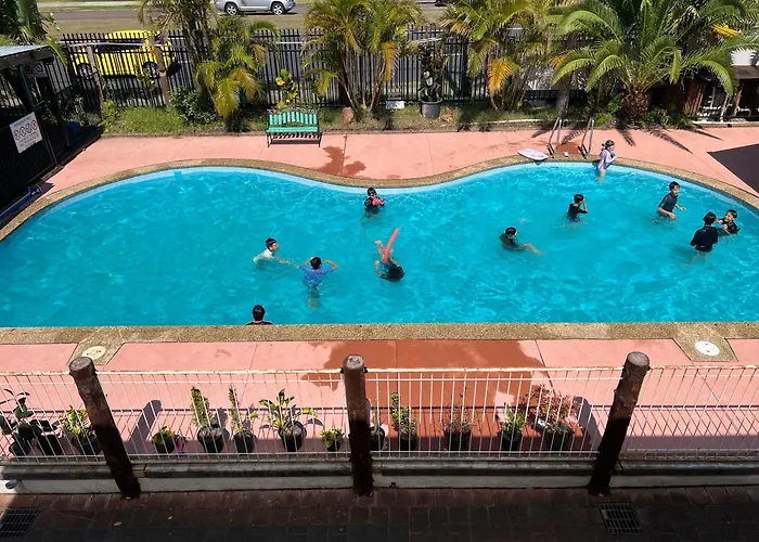 Central Jetty Motel