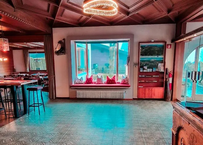 Solaia Hotel & Guesthouse
