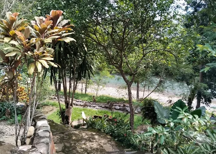 Wisma Batu Mandi And Jungle Trekking