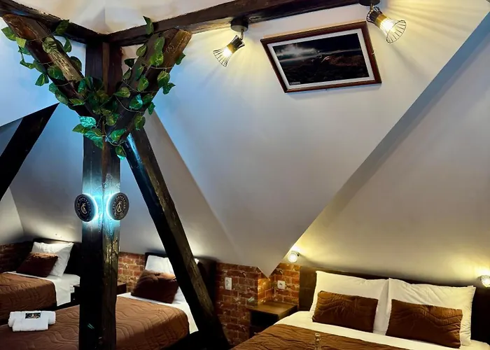 Rooms & Restaurant Pirocanac