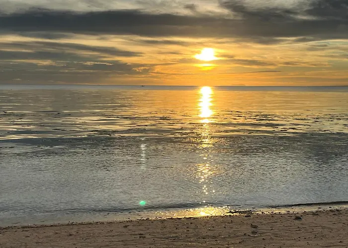 Golden Sunset Inn