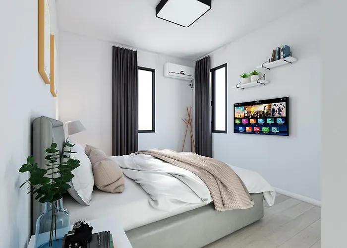 Xiamen 12 Seaside Hotel - Beach-Adjacent About A 3-Minute Walk& English Service & Luggage Storage Service & Freshly Brewed Coffee & Convenient Payment & Pick-Up&Drop-Off Service & 24-Hour Check-In & Exhibition&Conference Center & Huandao Road