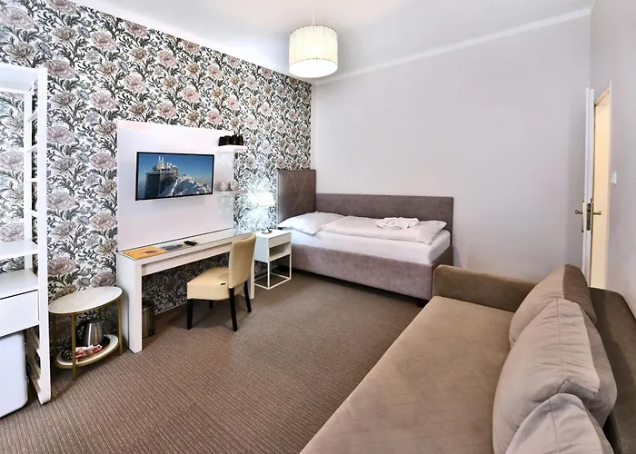 APLEND Hotel Lujza Major
