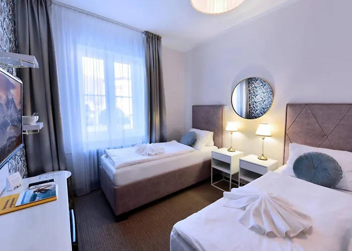 APLEND Hotel Lujza Major