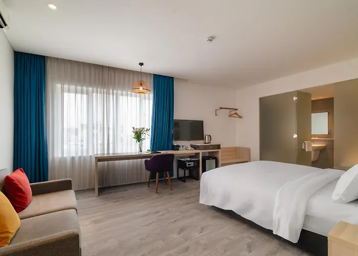 Liberty Hotel Saigon Greenview