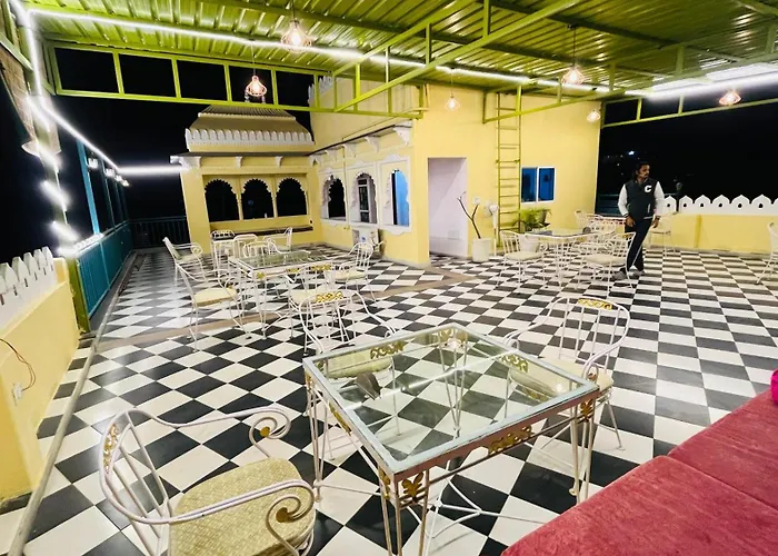 Hotel Ushaan Haveli
