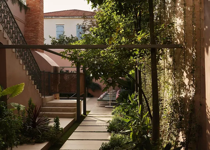 Domus Blanc Boutique Hotel