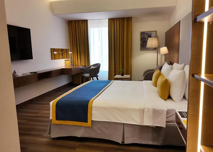 Golden Tulip Muscat