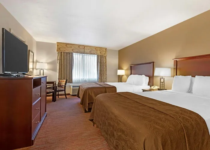 Best Western Plus Concord Inn